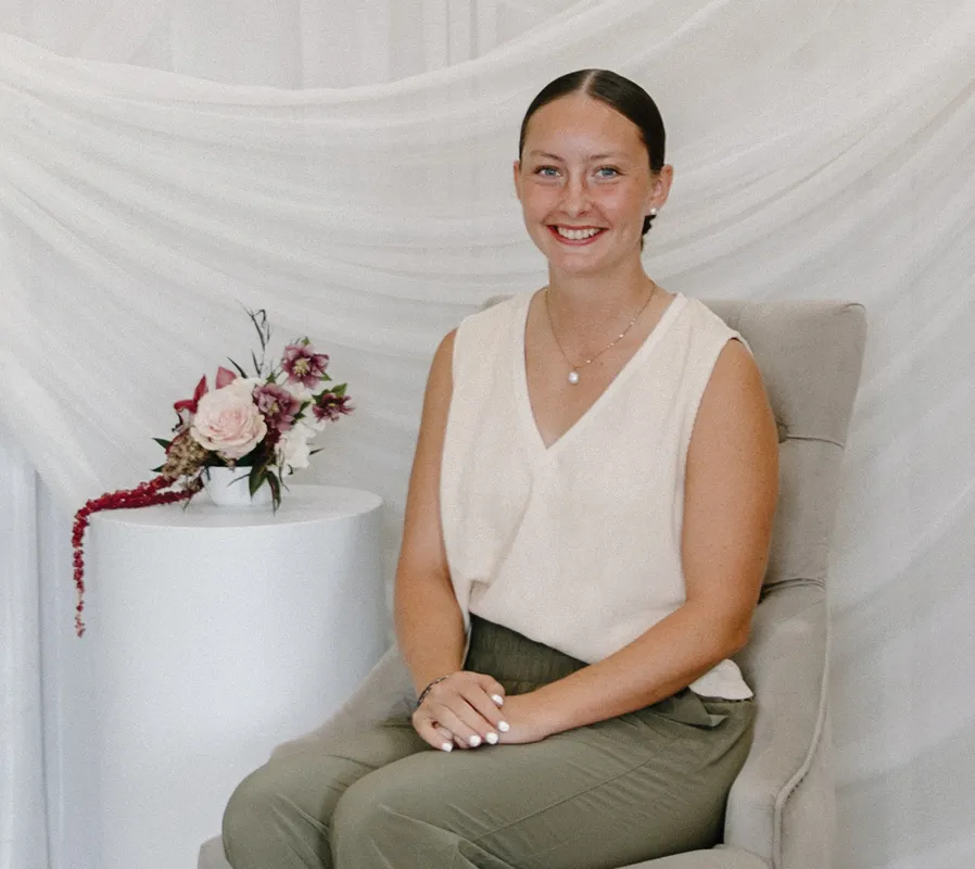 Elizabeth Pluta - Event Floral Team Member